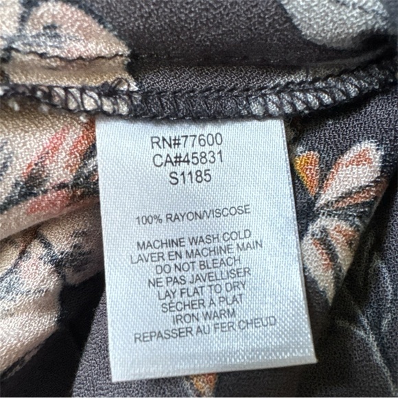 saltwater LUXE Curren Wide Leg Floral Print Crop Pant - Picture 5 of 10